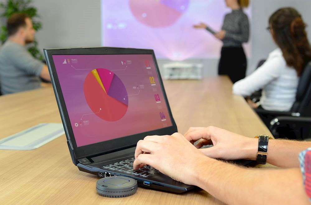 QUICKCAST Transmisor Optoma Presentaciones simples.