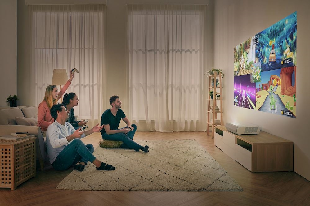 Proyector inteligente Optoma CinemaX P2 consigue una pantalla de 100" con 30cms.