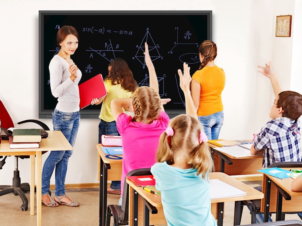 Panel profesional 4k interactivo Optoma 3651RK con Android integrado