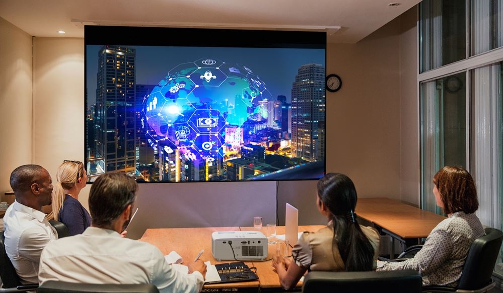 Proyector Optoma ZH520 es uno de los proyectores láser DuraCore Full HD 1080p más compactos.